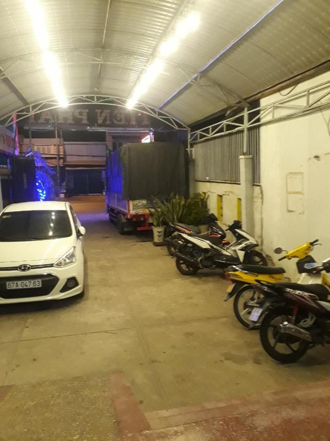 Khach San Tien Phat Ca Mau ภายนอก รูปภาพ