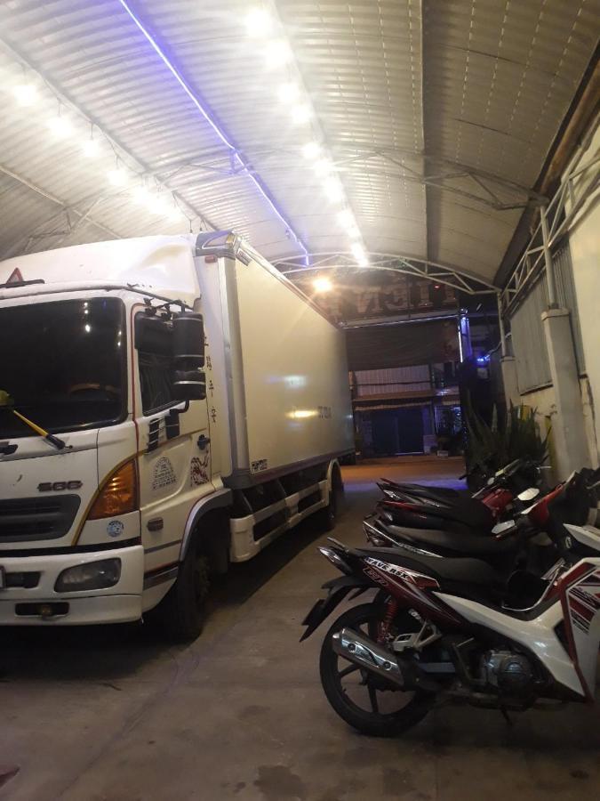 Khach San Tien Phat Ca Mau ภายนอก รูปภาพ