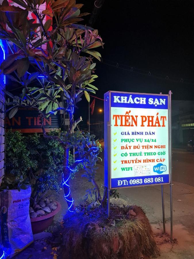 Khach San Tien Phat Ca Mau ภายนอก รูปภาพ